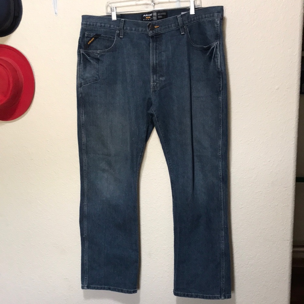 Ariat Rebar Men’s Relaxed Boot Jeans in Dark Blue. Good Condition. Size 40 X 32.